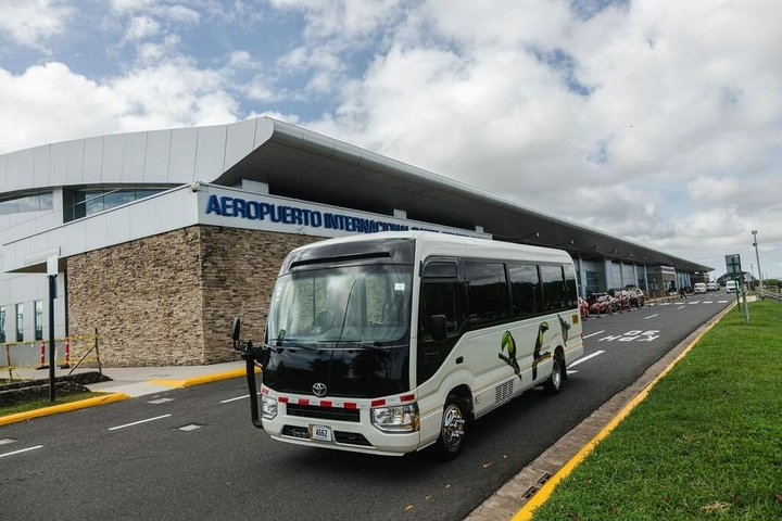 Private Airport Transfer Liberia Costa Rica – Stress Free! - Photo 1 of 9